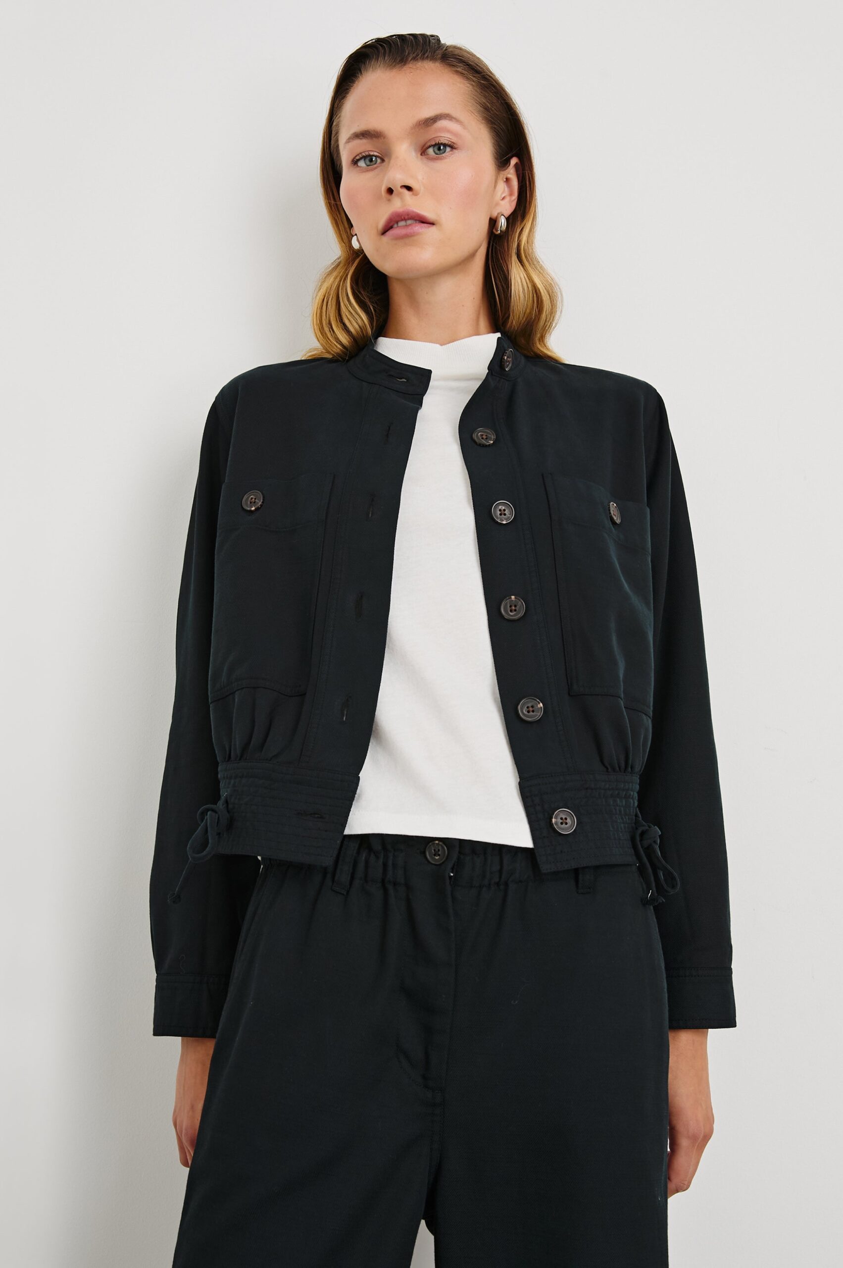 ALMA-BLACK-1