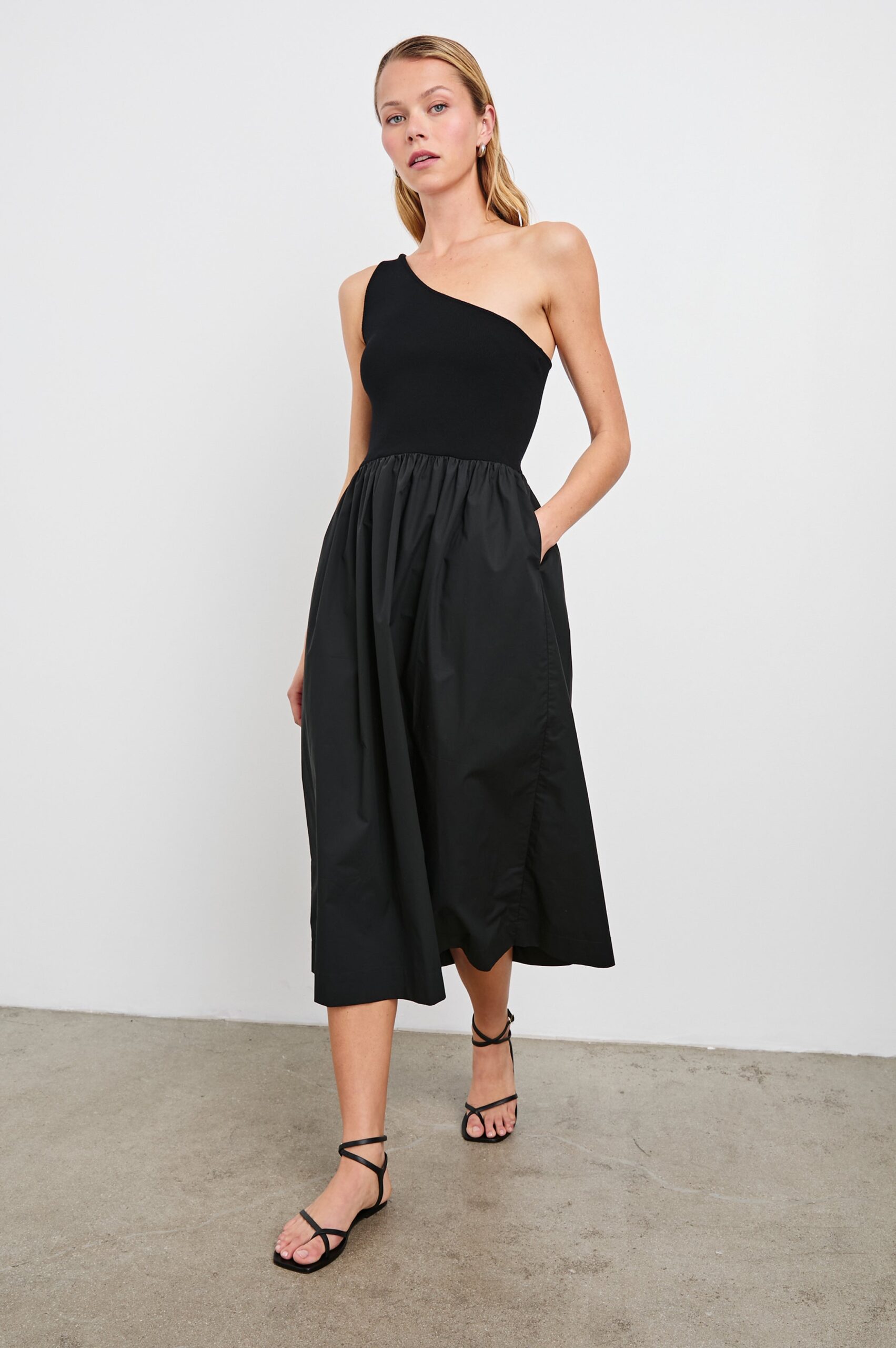 ANITA-BLACK-3
