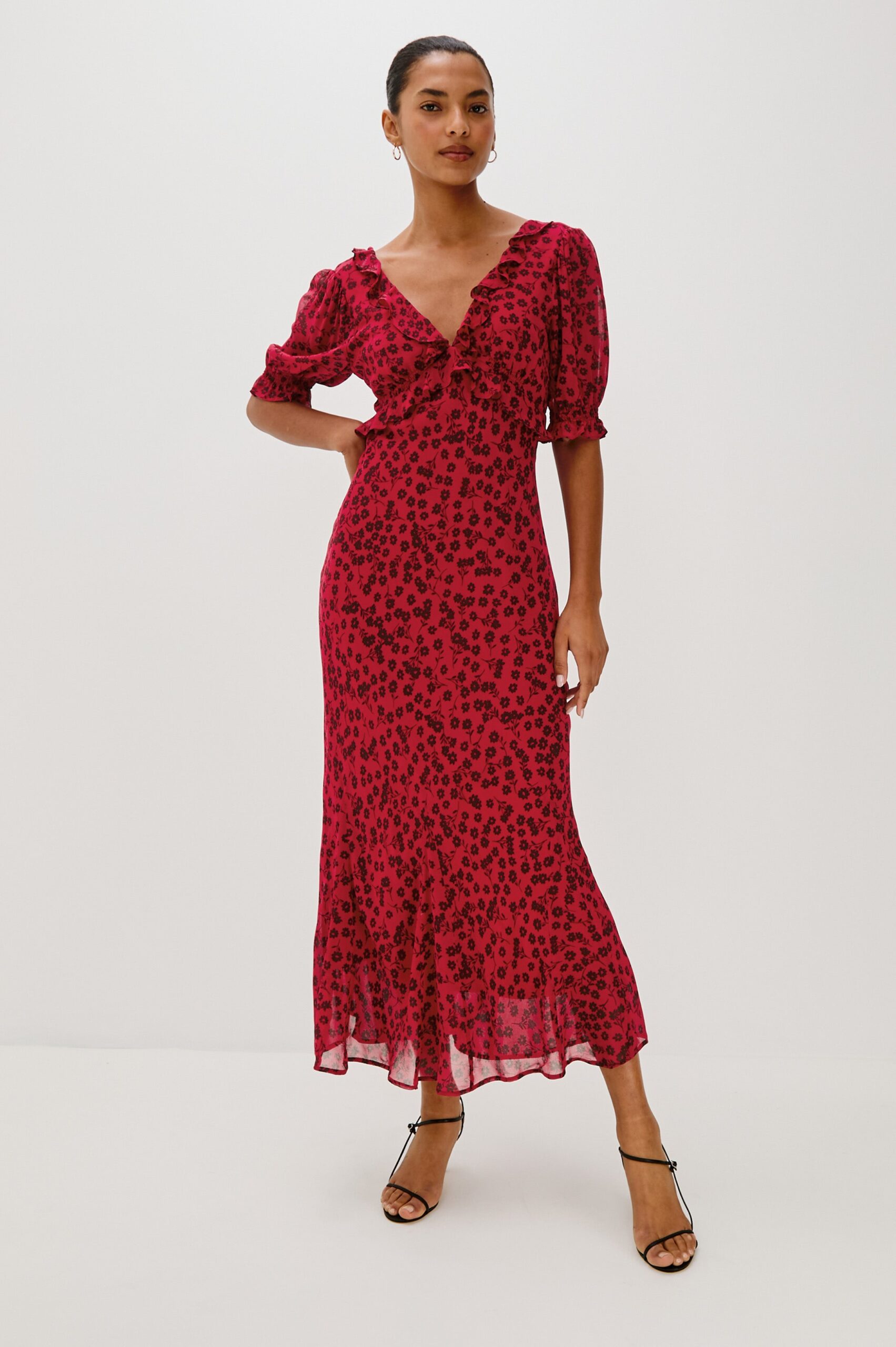 ANNMARIE-CARMINE-DAISIES-3