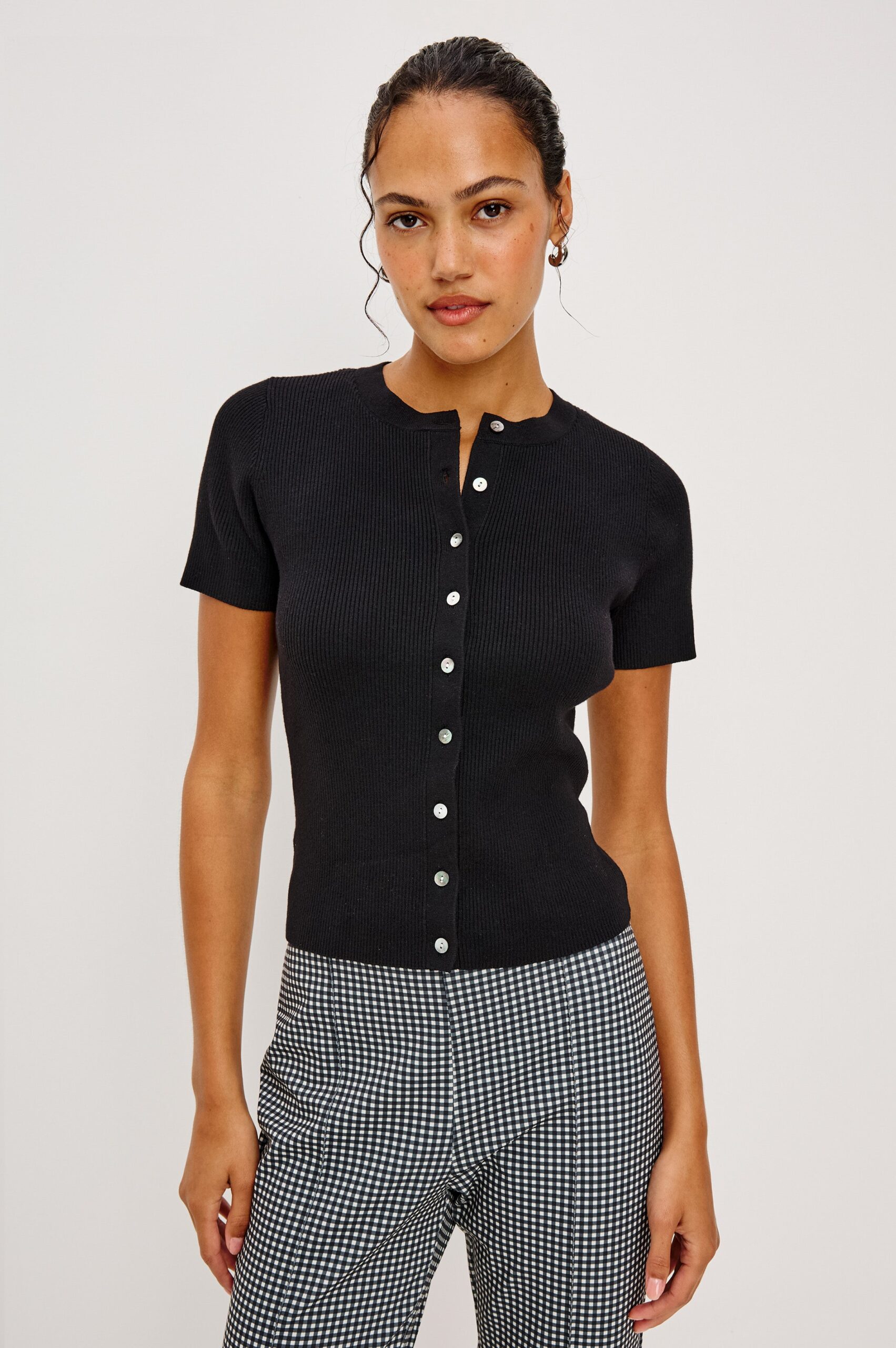 BONNIE-BLACK_1_834C-354E-001_21eccda0-56ff-4ec5-9a45-b3869065a66d