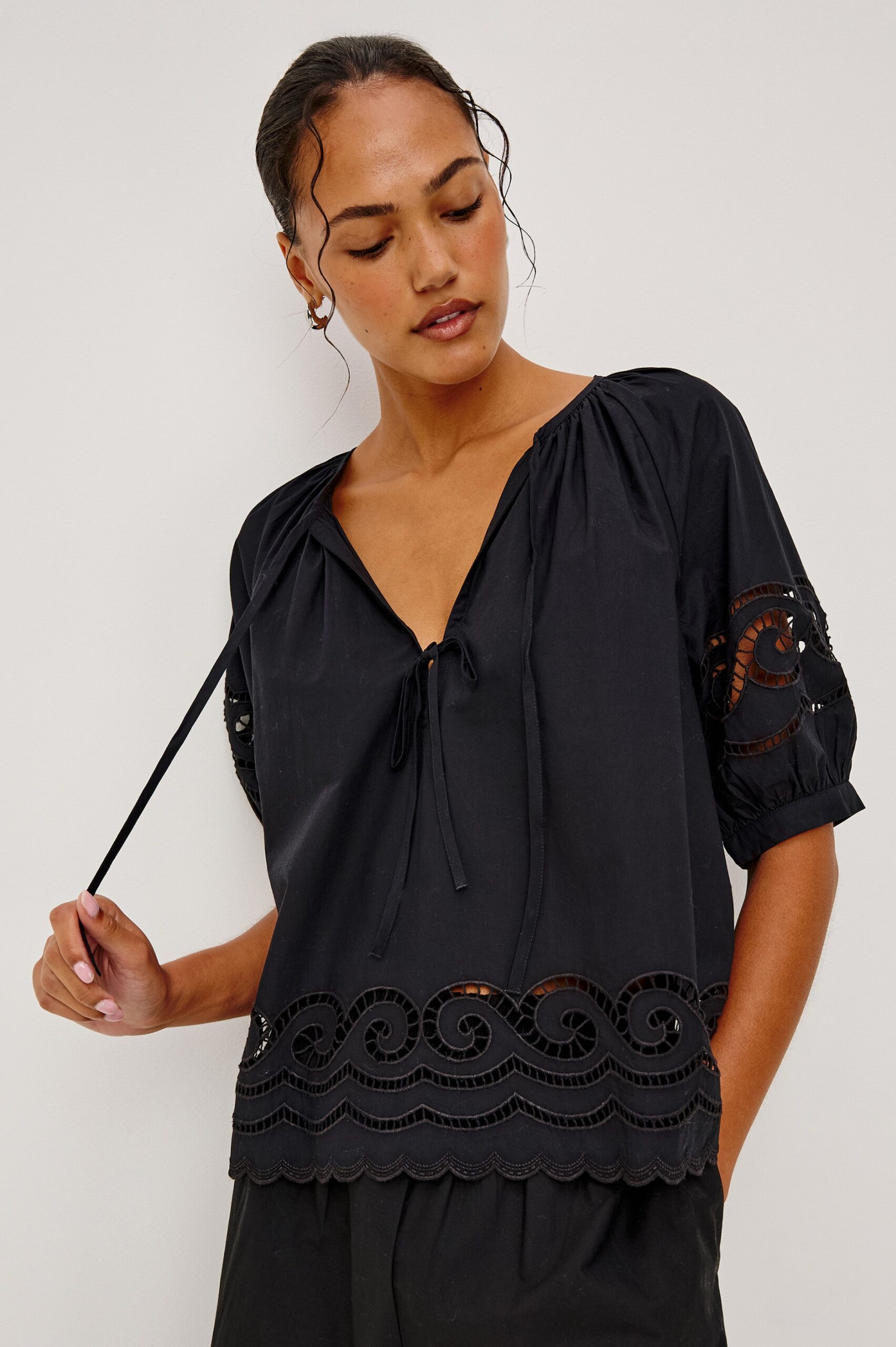 CATALENE-BLACK-1