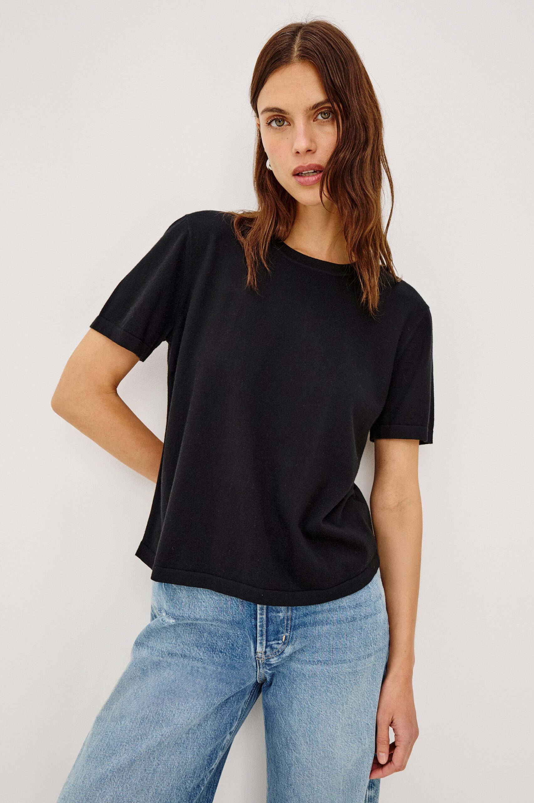 COTTON-CASHMERE-SHORT-SLEEVE-TEE-BLACK_1_883C-384C-001