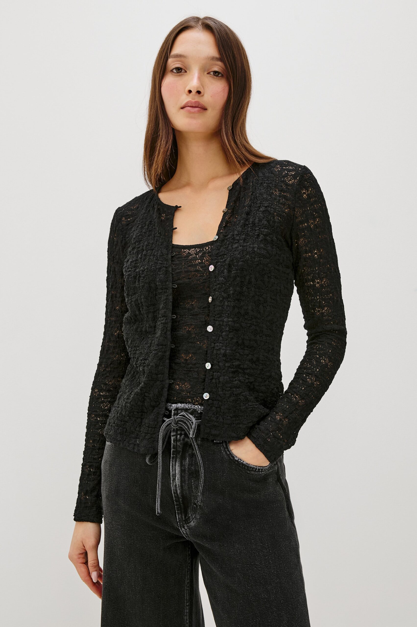 CYRAH-BLACK-LACE-1