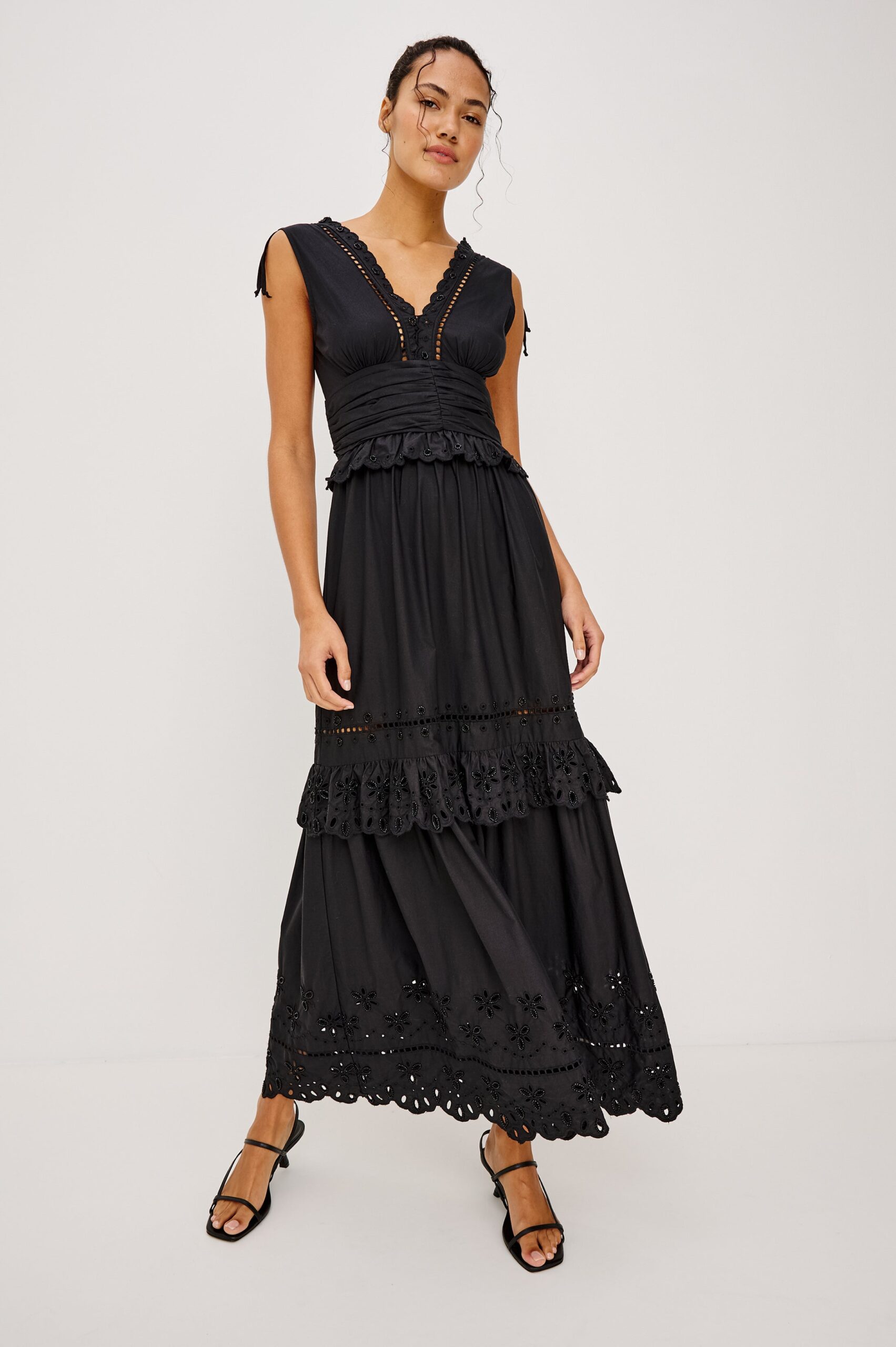 ESMERELDA-BLACK_1_639A-166D-001