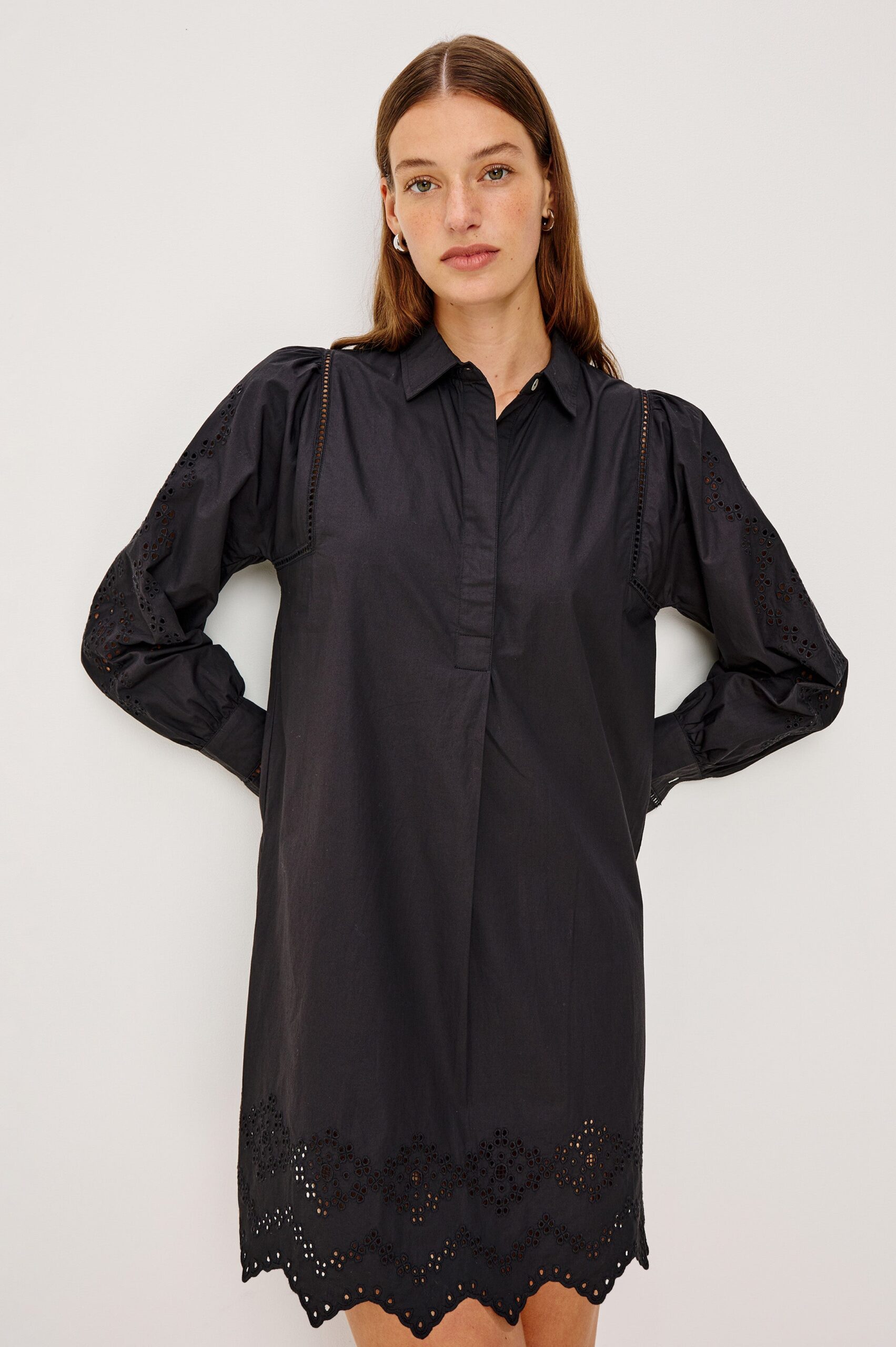 FERNANDA-BLACK-EYELET-1Z