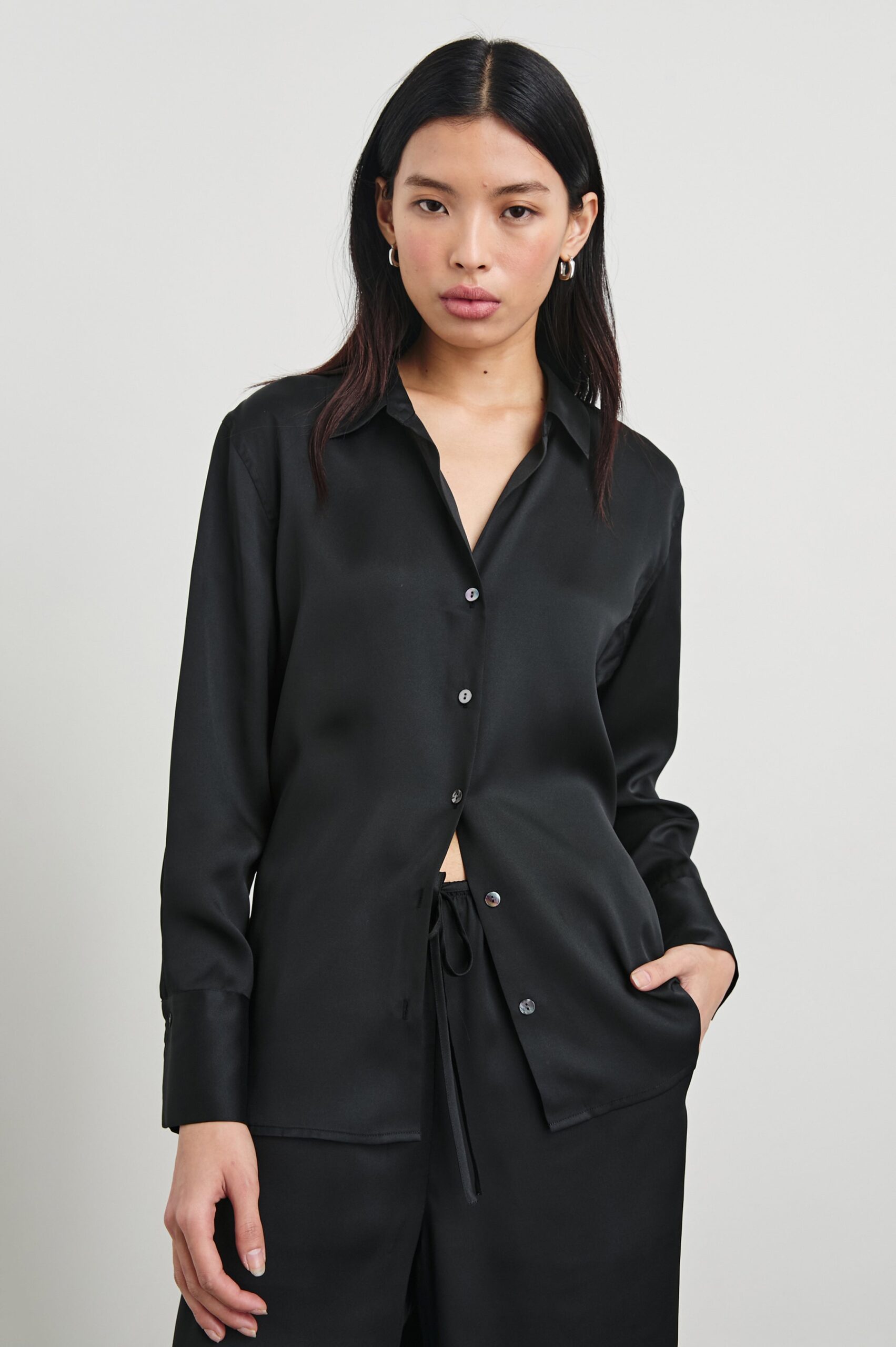 LEDGER-BLACK-1A