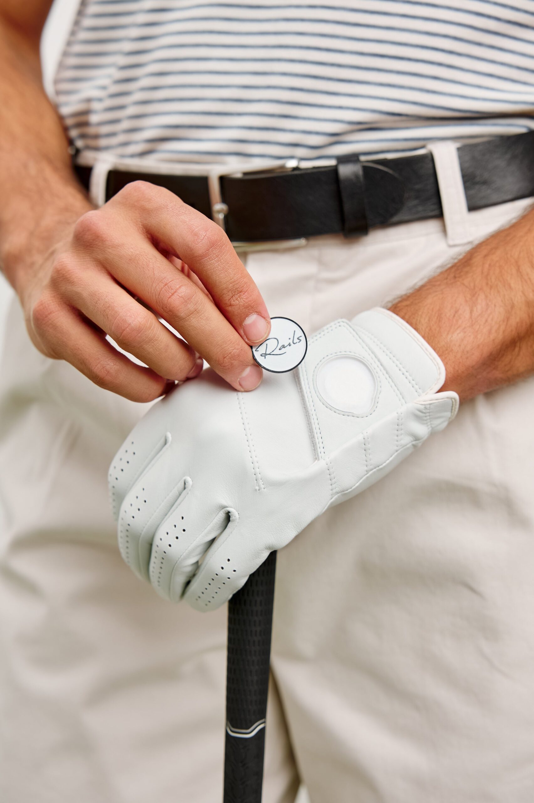 LEFT-HANDED-GOLF-GLOVES-WHITE-4