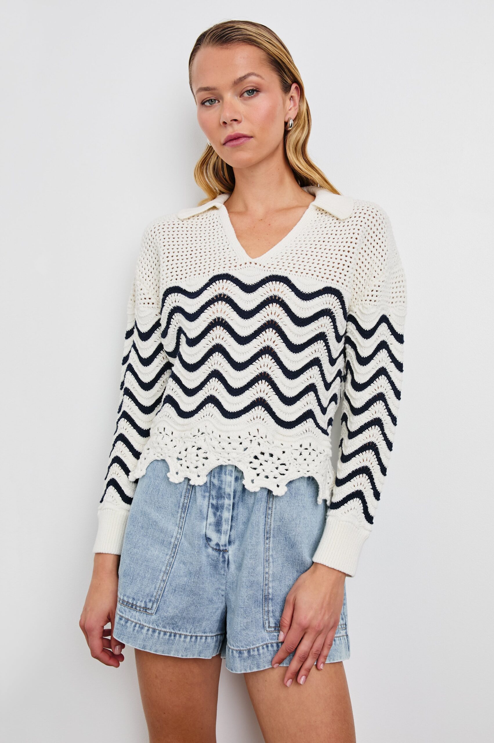LOUISE-WAVE-STRIPE-1A