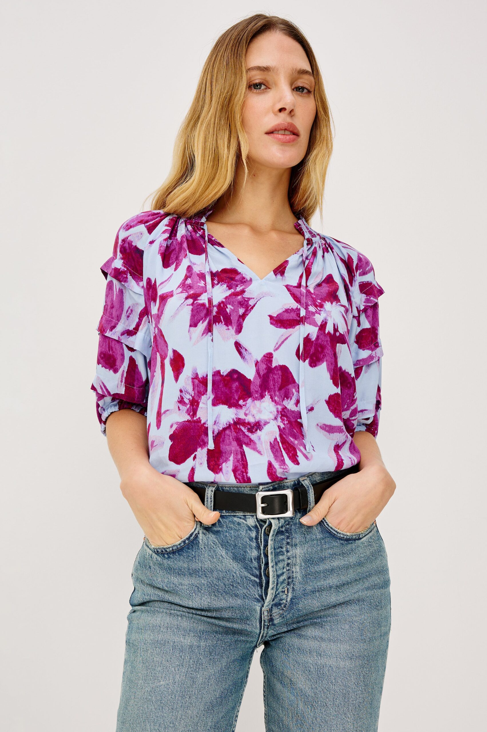 PARIS-BLUE-LILY-1-927-680B-8705