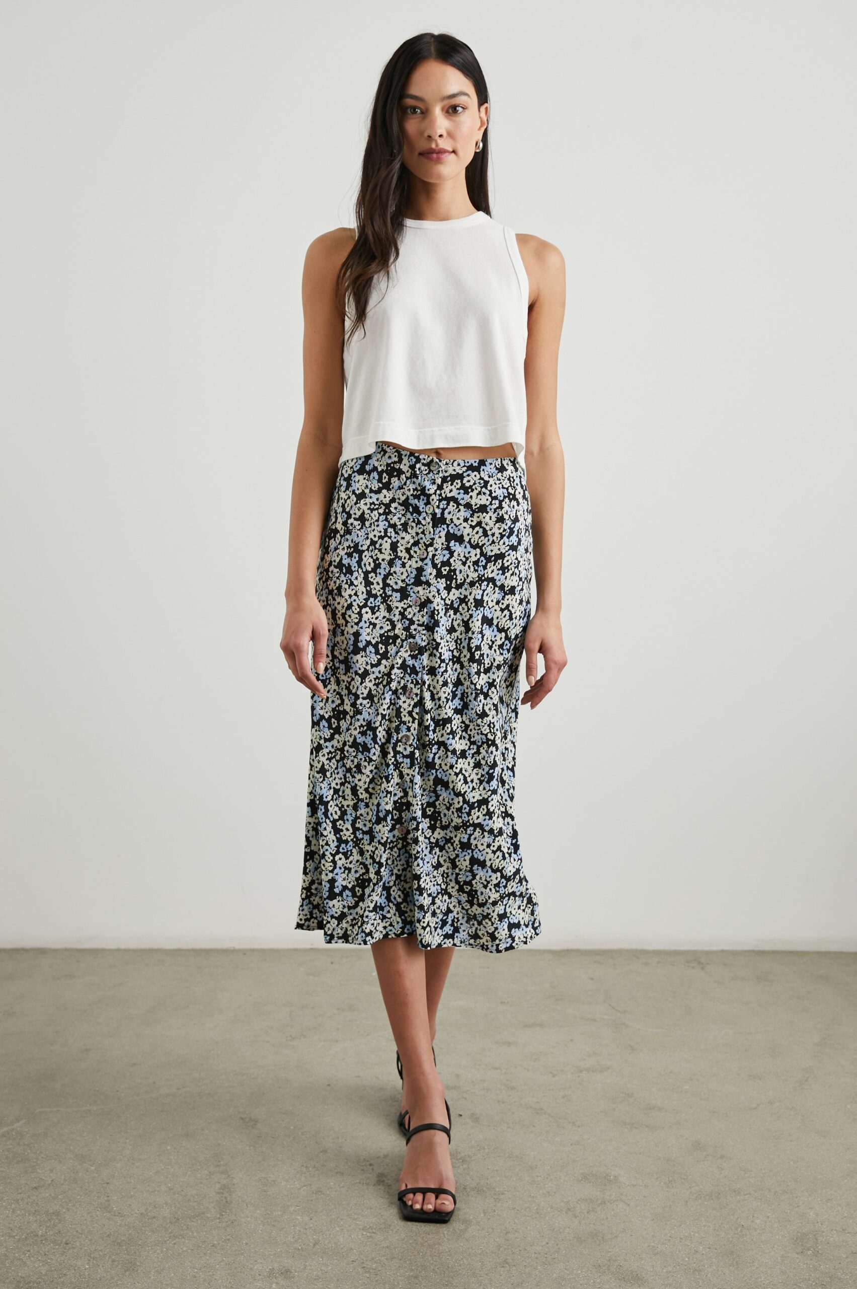 ROSETTA-MIDNIGHT-MEADOW-FLORAL-3_1